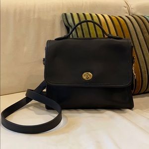 Vintage Black Leather Coach Purse E6C-9870